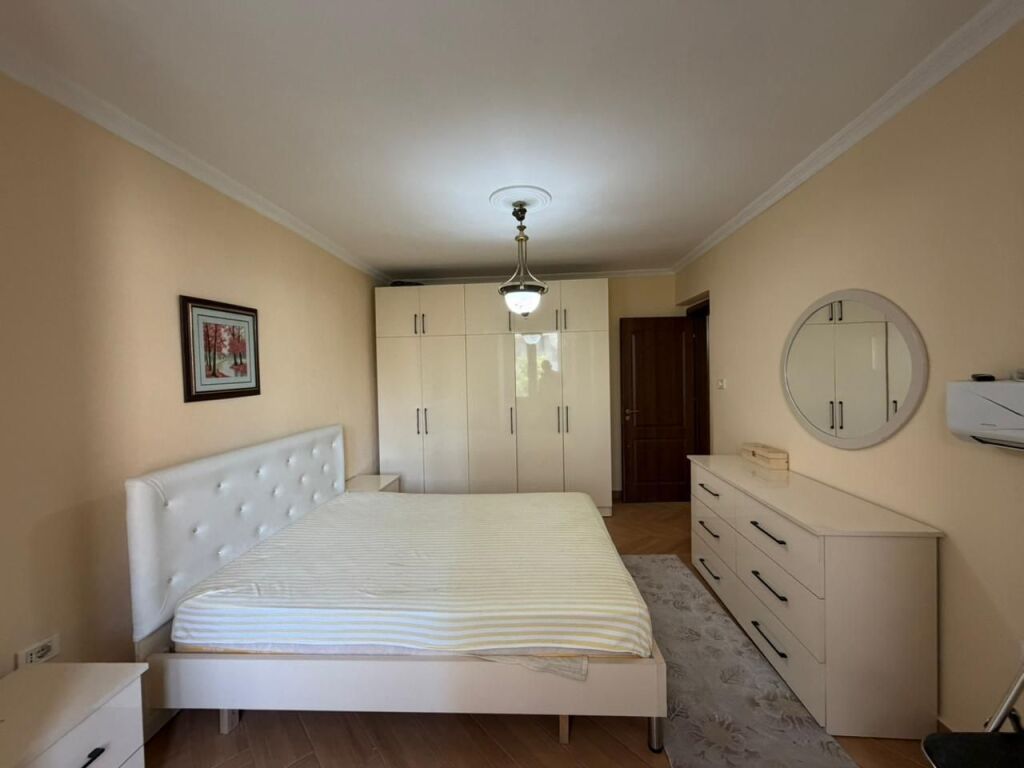 Appartamento 1+1 in affitto in Via Mine Peza.