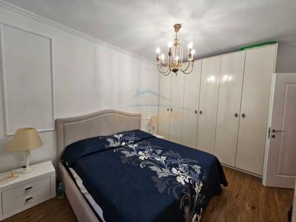 For sale, 2+1 Apartment, Laprake, Tirana.