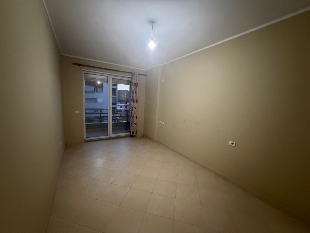 2+1, empty for residence or office, villa L Astir, 300 thousand lek