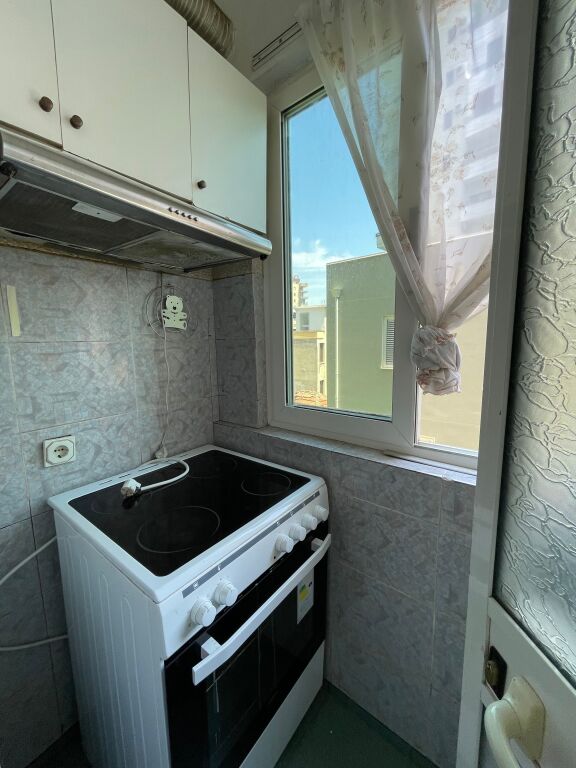 🏡 APPARTAMENTO IN AFFITTO 2+1 + BALCONE – Tribunale, Durrës