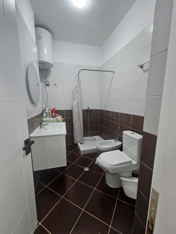 Apartament 1+1 për qira te bar unik astir