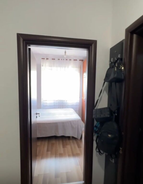 Apartment 1+1 for sale in Kamez!