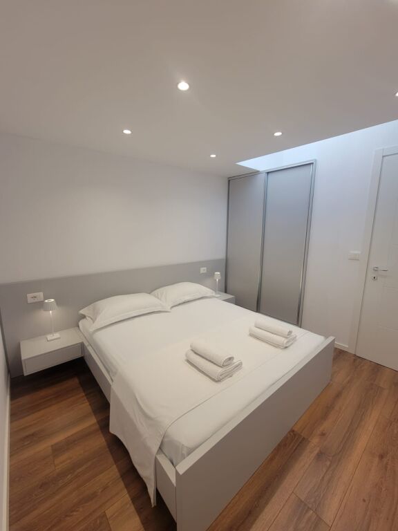 Rent | Shtëpi private 1 + 1 | Rruga e Durrësit | 550 €/month