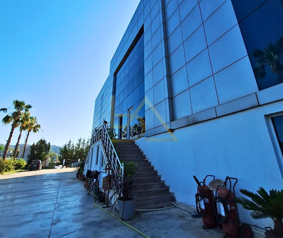 Jepet me Qira Ambient Biznesi – Vorë, Tiranë