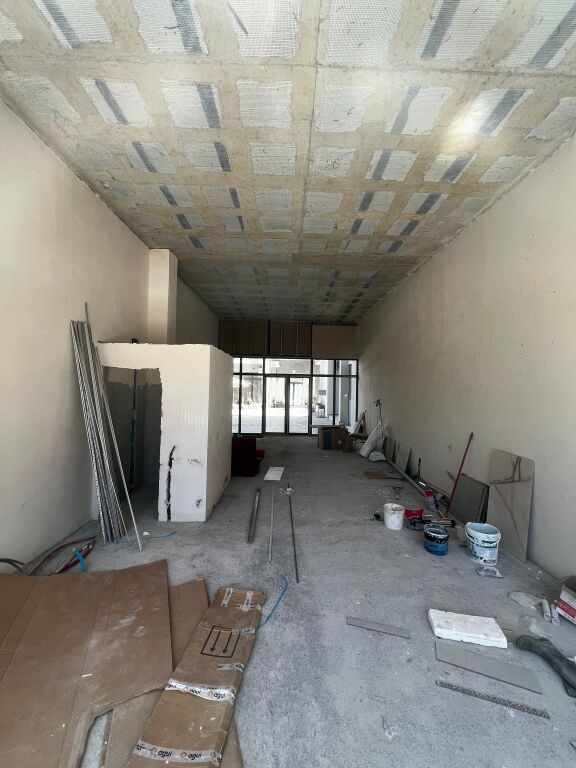 Business Premises / Studio for Rent in Vlora – Possibility to Create Duplex