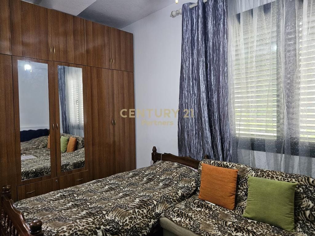 Private 2-story villa for sale on Jordan Misja street 350,000 €