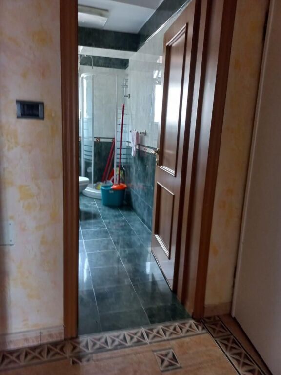 Affitto | Apartament 2 + 1 | Rruga e Elbasanit | 600 €/mese