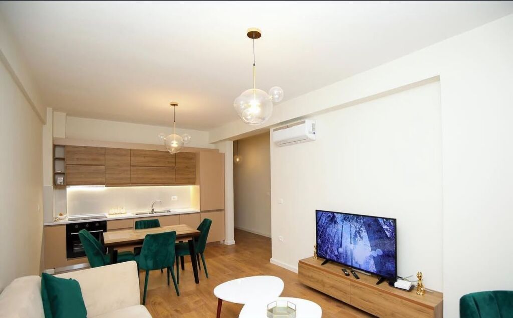 Apartament 1+1 me qira ne Lungomare, Vlore