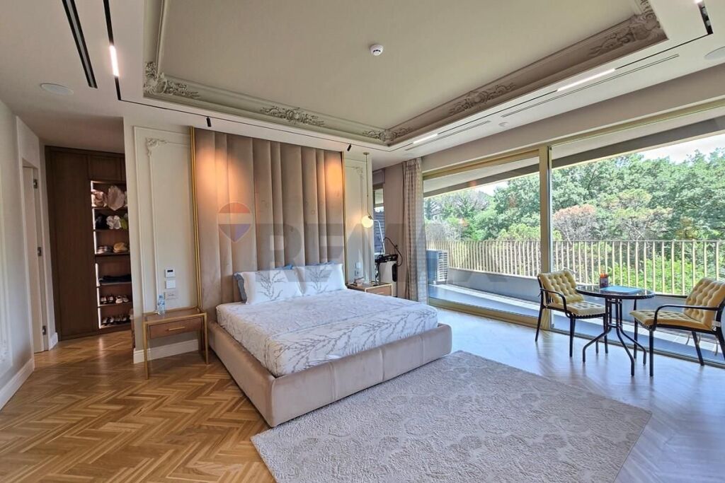 Duplex for sale near Qemal Stafa Stadium