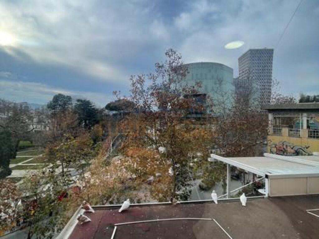 Qira Apartament 2+1+2, Qendër, Tiranë