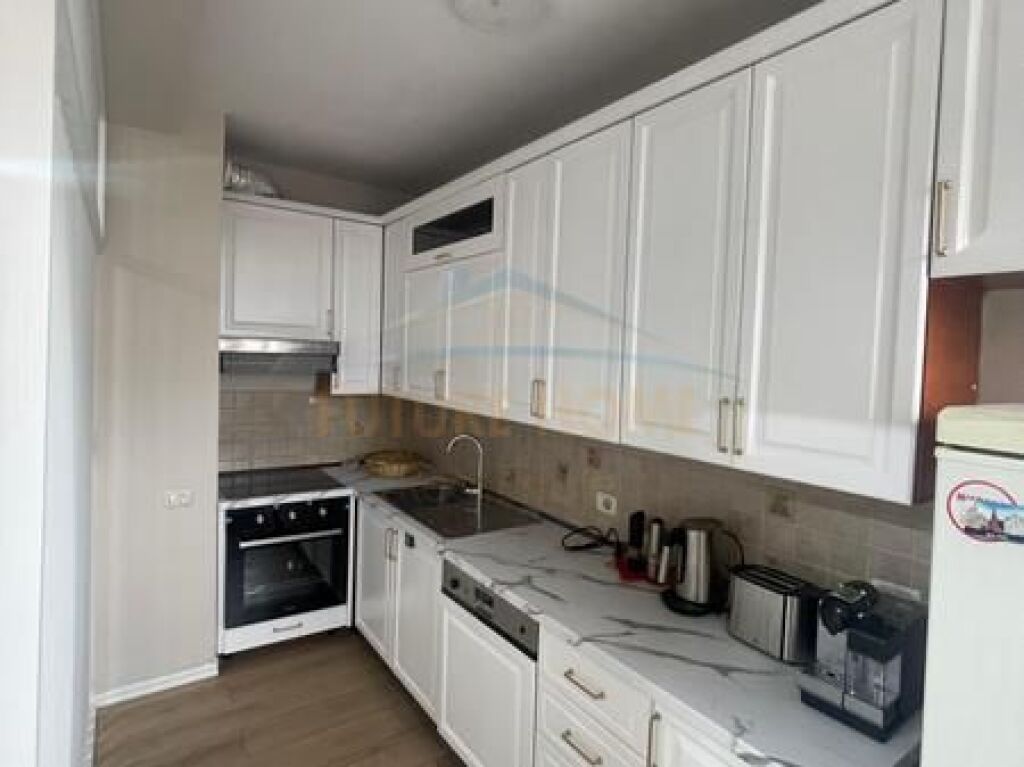 Qira Apartament 2+1+2, Qendër, Tiranë