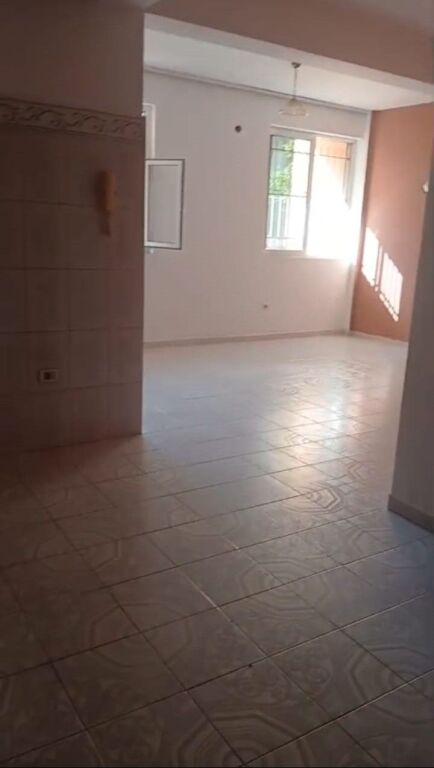 Qera | Vilë 2 + 1 | Tregu Elektrik | 350 €/muaj