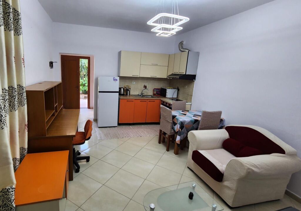 Apartament 1+1 me qira – pranë Universitetit Ekonomik të Tiranës !