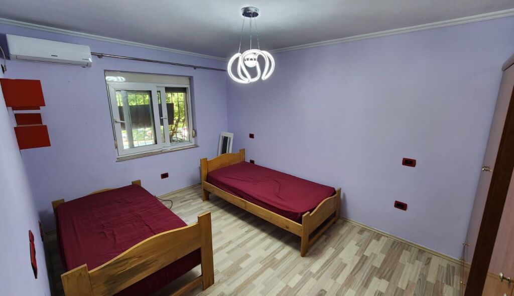 Apartament 2+1 me qira – Rruga Ali Visha, pranë Qytetit Studenti !