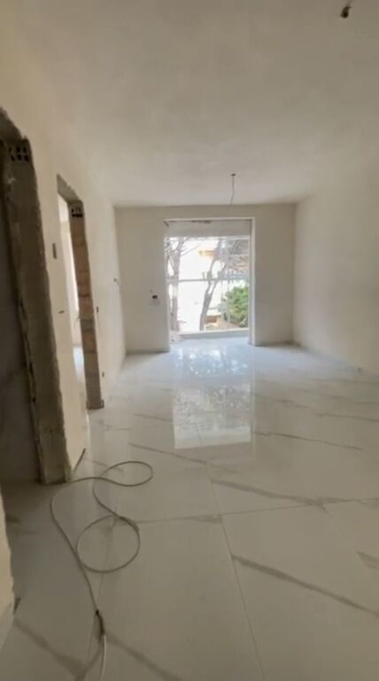 Apartament per shitje ne Qerret Kavaje