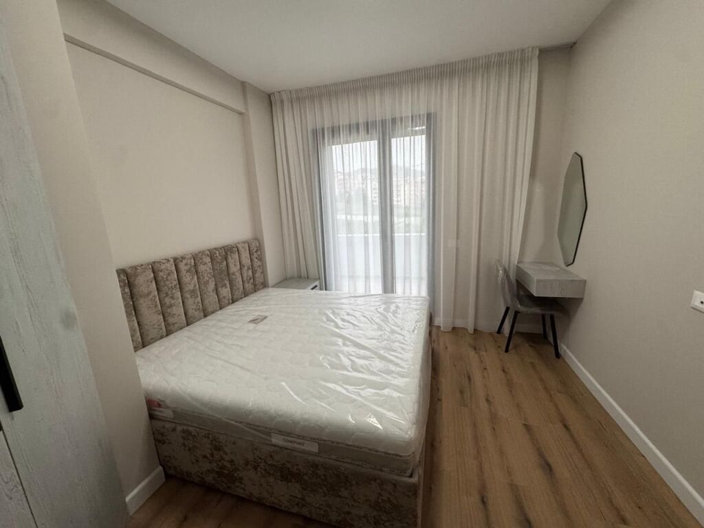 In affitto 1+1+ balcone al Lago Secco per 750 €/mese