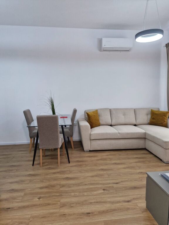 Affittasi 1+1+ balcone in Ali Dem per 450€