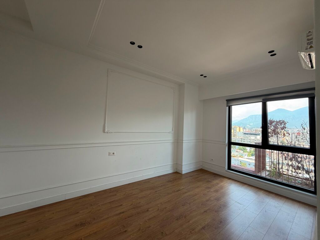 JEPET AMBIENT PER ZYRA+POST PARKIMI TIRANA GARDEN BUILDING