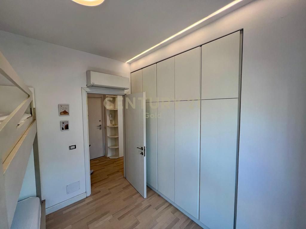 APPARTAMENTO IN AFFITTO 2+1+2 + POSTO AUTO VICINO A VIA BARRICATE!!