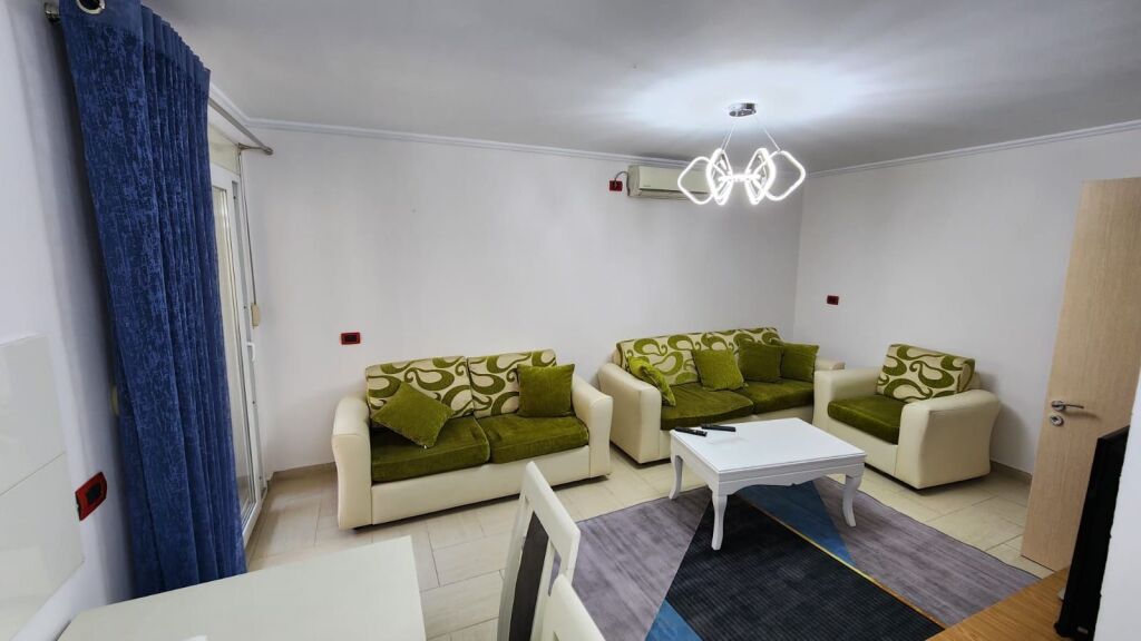 Apartament 2+1 me qira – Rruga Ali Visha, pranë Qytetit Studenti !