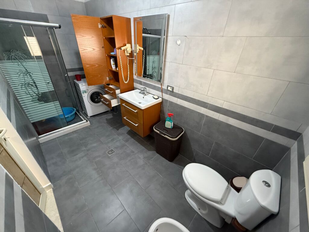 📣 AFFITTO SUPER Appartamento 2+1 📍 Vicino a Siri Kodres 🛣️ Via “Besa” ✨