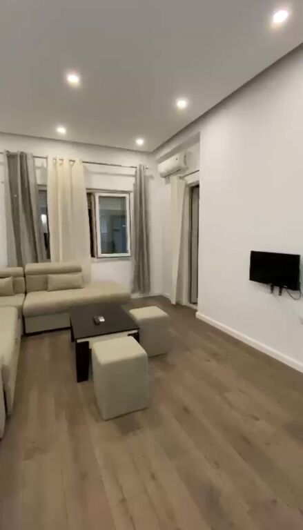 Apartament 1+1 me qera tek Kopshti Botanik