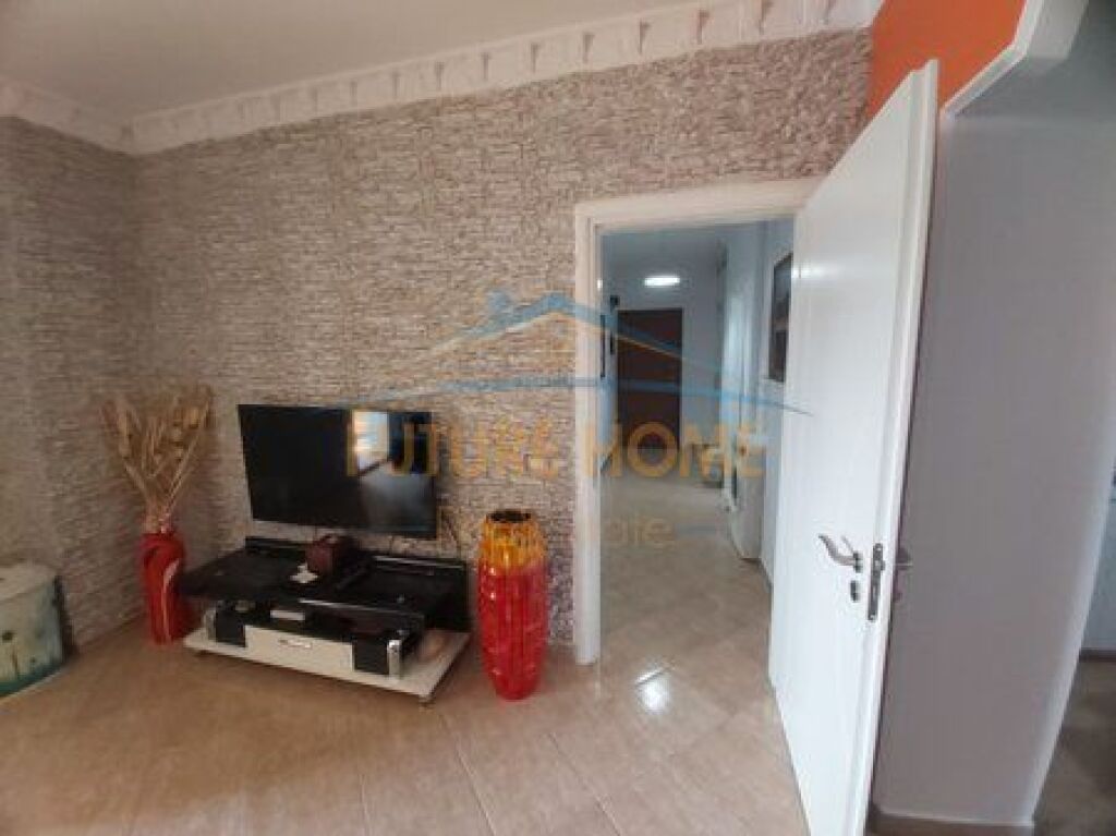 Affitto, Appartamento 2+1, Complesso Grand, Tirana