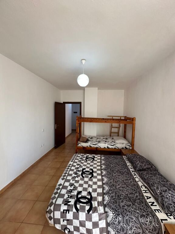 Jepet me qira 1+1 Yzberisht 30.000 leke