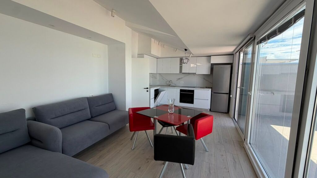 Modern 2+1 Apartment with Sea View – For Rent on the Beach, Durres