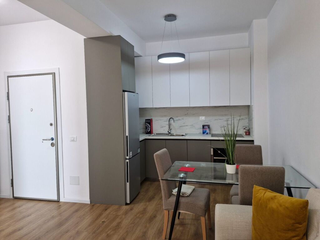 Affittasi 1+1+ balcone in Ali Dem per 450€