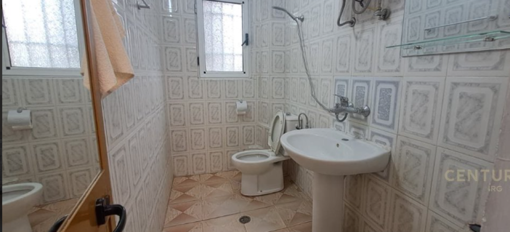 Ali Demi, Shitet Apartament 1+1 – Mundësi ideale për banim ose investim!