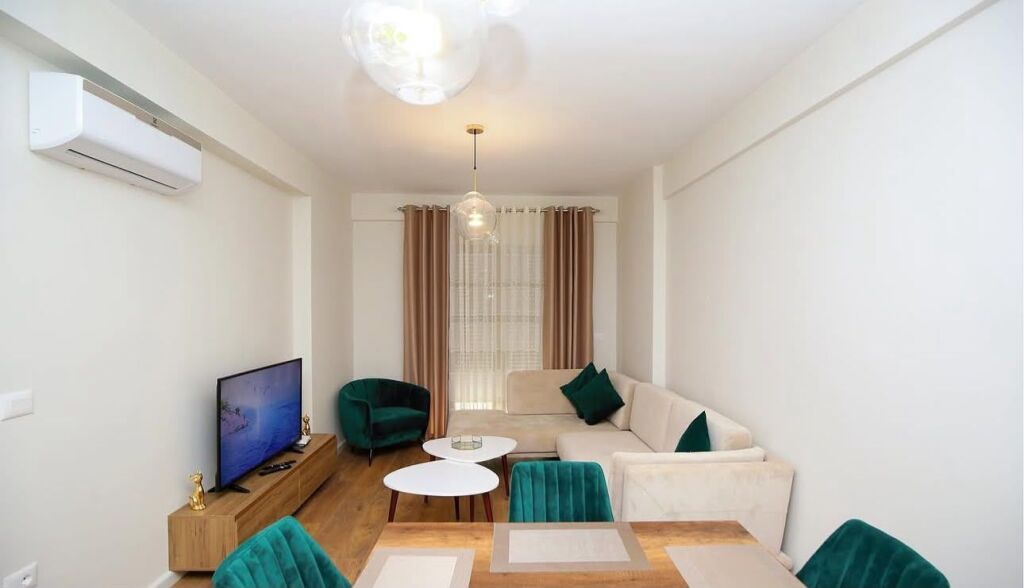 Apartament 1+1 me qira ne Lungomare, Vlore