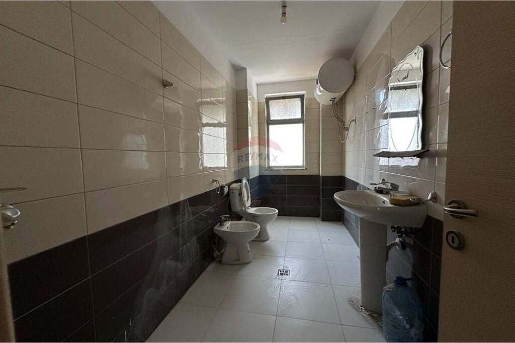 2+1 APARTMENT FOR SALE – KINOSTUDIO, TIRANA