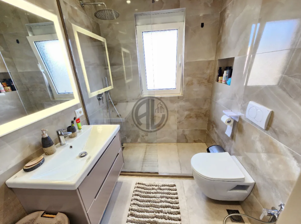 Shitet Apartament 2+1, Plazh-Durres