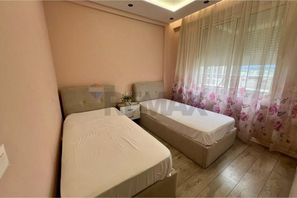 APARTAMENT 2+1 PER QIRA, ISH FUSHA E AVIACIONIT