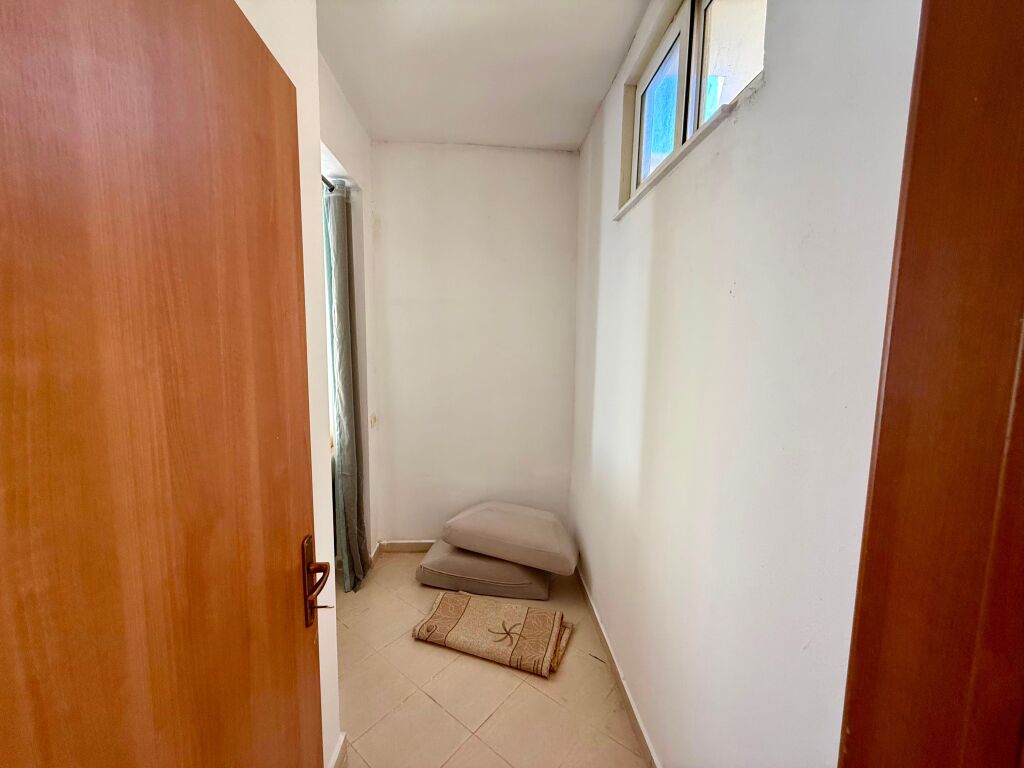📣 AFFITTO Appartamento 2+1 con Balcone 📍 Via Teleferik, Vicino al Market Aldi ✨  💶 Prezzo 40.000 Leke/Mese