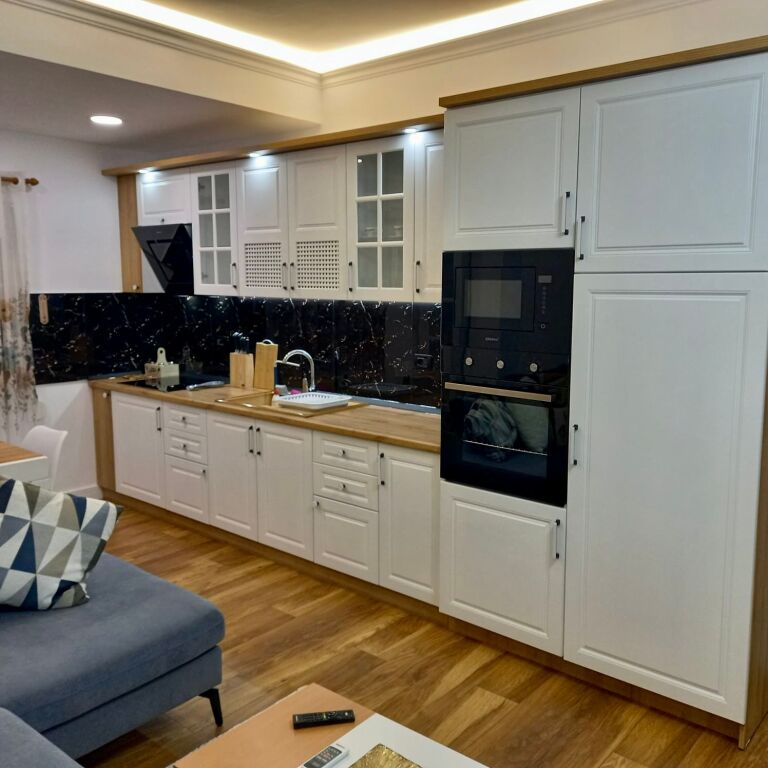 🏡 RENT Apartment 1+1 📍 Opposite the High School “Petro Nini Luarasi” 🛣️ “Margarita Tutulani” Street ✨  