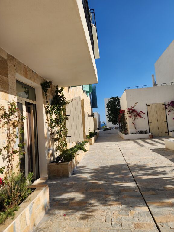 SUPER APARTAMENT 1+1 PER SHITJE --SANTORINI--DRIMADHE