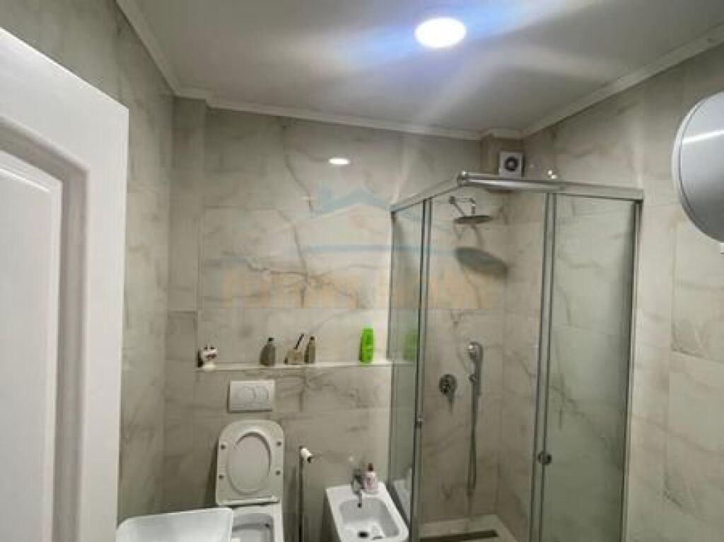 Qira Apartament 2+1+2, Qendër, Tiranë