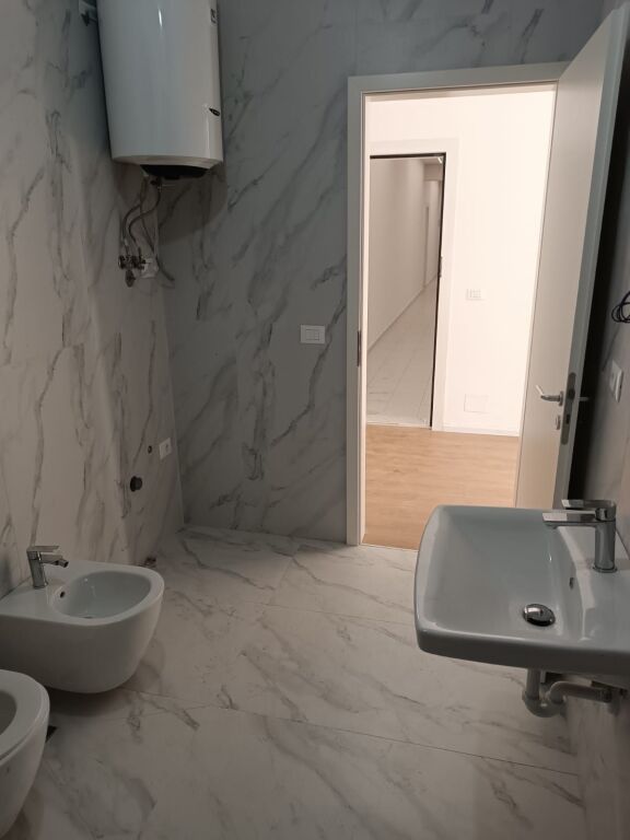 Monolocale in affitto ad Ali Dem per 25.000 lek al mese