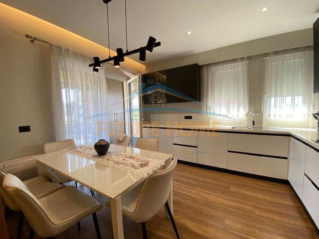 Duplex in affitto a 5 Maji