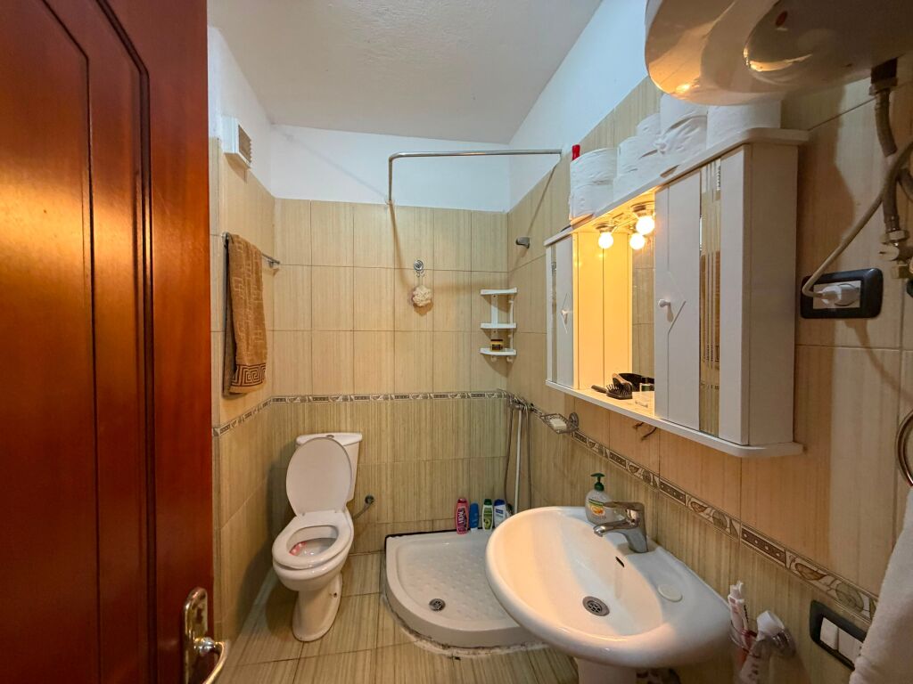 Apartment 1+1 for sale at Mali Robit
