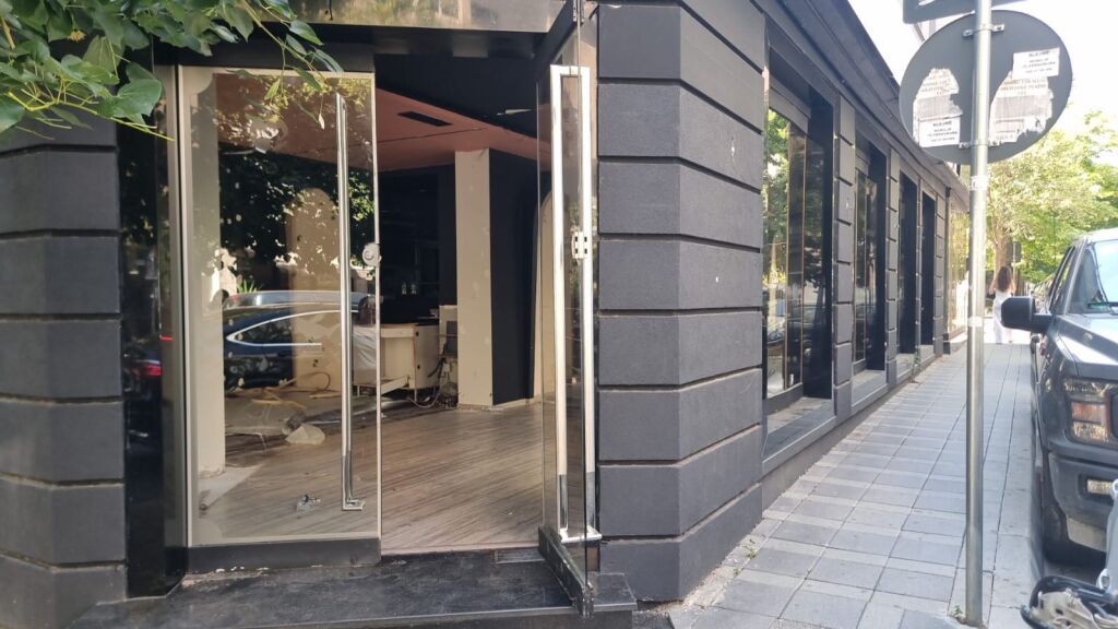 Locale in Affitto vicino a Piazza Willson! 3.000 € /Mese
