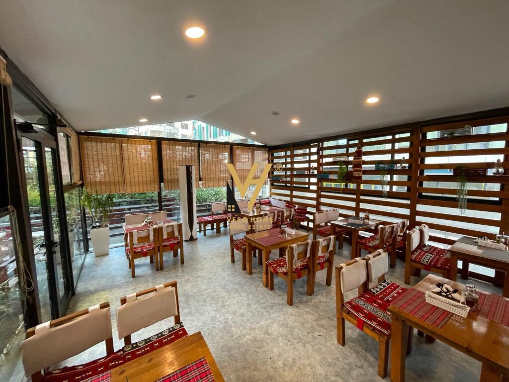 BUSINESS PREMISES 90 M2 FOR RENT IN ZOGU I ZI 900 EURO