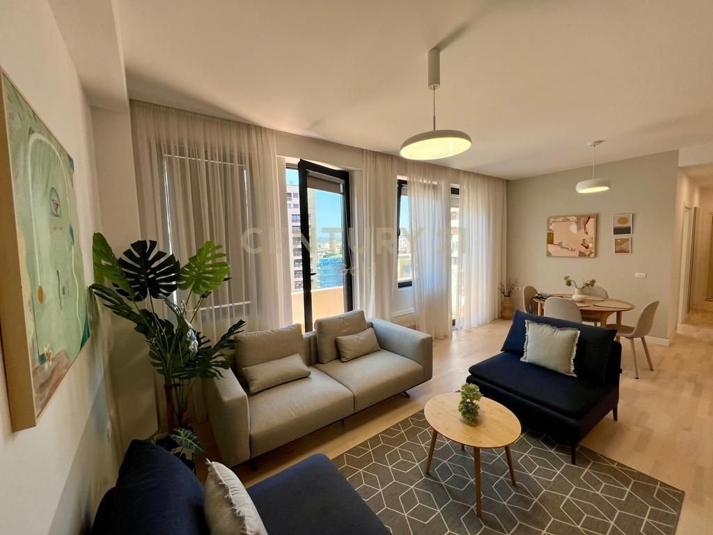 JAPIM ME QIRA APARTAMENT 2+1+2 + POST PARKIMI TEK RR.BARRIKADAVE!!