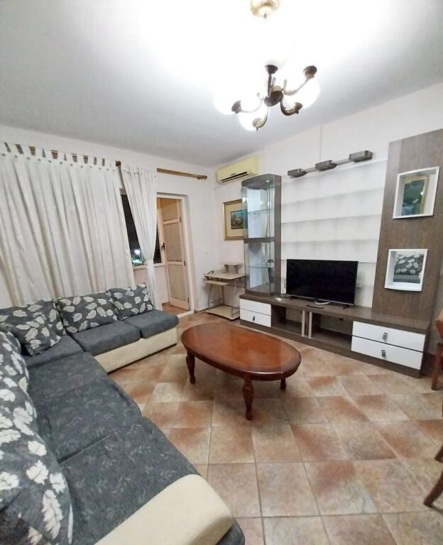 Affitto | Apartament 1 + 1 | Komuna e Parisit | 550 €/mese