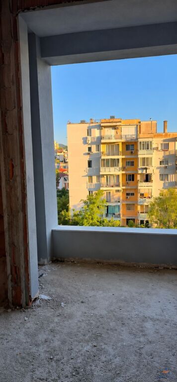 FOR SALE APARTMENT 2+1+BALCONY "NEAR THE WOMEN'S PRISON, ALI DEMI" 173000 EURO