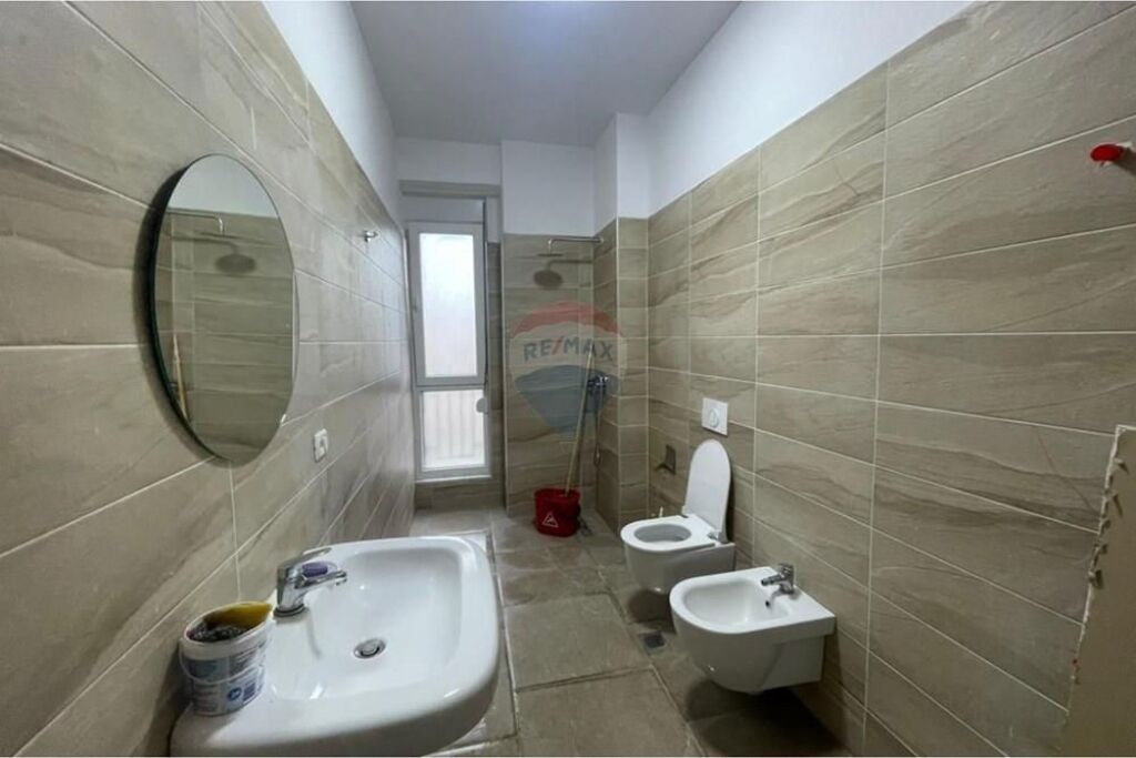 UFFICIO IN AFFITTO – GRAND PARK RESIDENZA, TIRANA