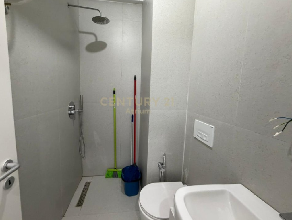 SHITET APARTAMENT 1+1 TE KOMPLEKSI KADIU
