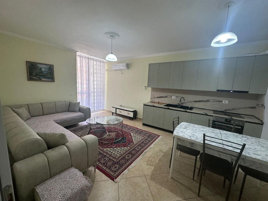 🏢Astir, vicino a Bar Artist, appartamento arredato 2+1+2 in affitto. 50.000 Leke